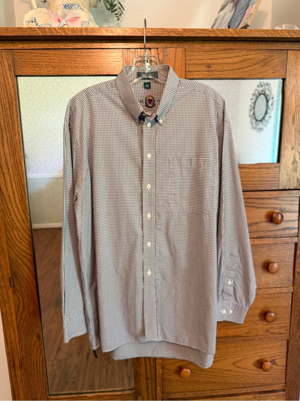 Men’s Button-Down Checkered Gingham Pattern XL Shirt